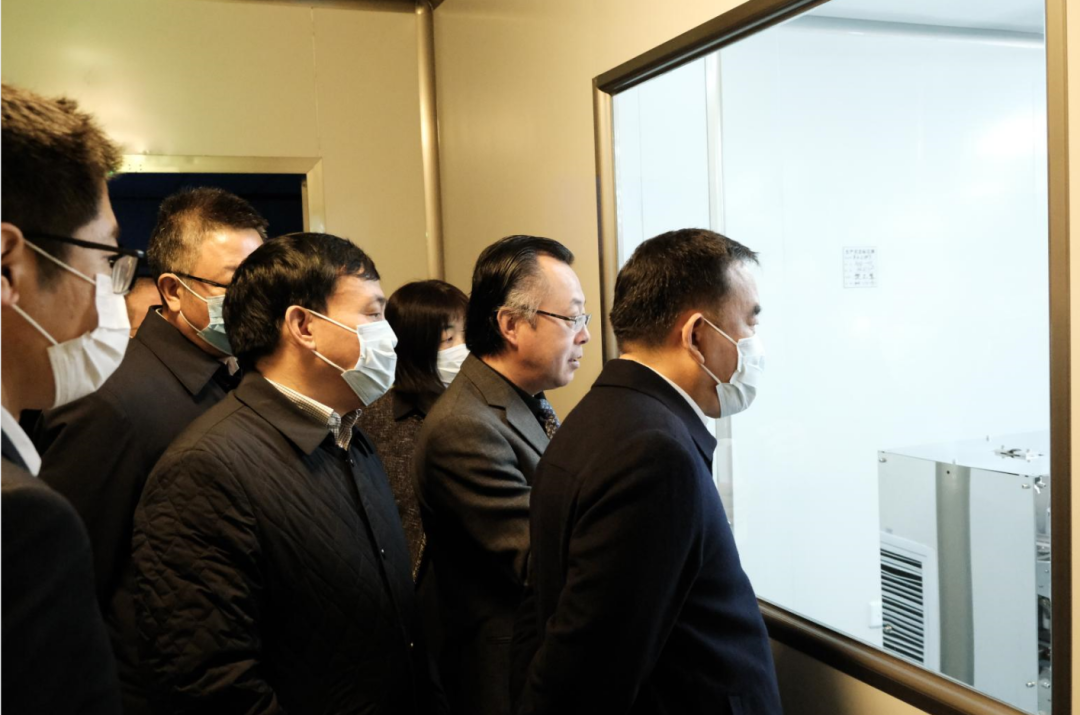 河北省藥品監(jiān)督管理局黨組書(shū)記、局長(zhǎng)許彥增一行蒞臨禾柏視察指導(dǎo)